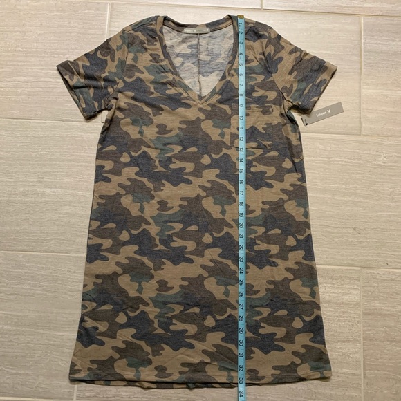 Short Sleeve V-Neck Camouflage Dress - Size S - Picture 8 of 9